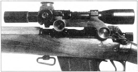 Оптический прицел на британской снайперской винтовке «Ли-Энфилд» Л42А1.