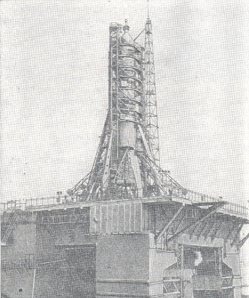 космический корабль Союз-9 на стартовой площадке Байконура